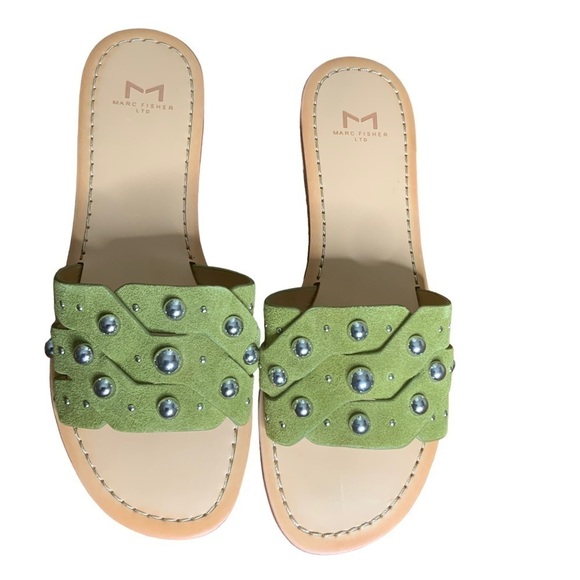 MARC Fisher Paxton stud slide green sandals. Size 8.5. New in Box - Picture 2 of 6